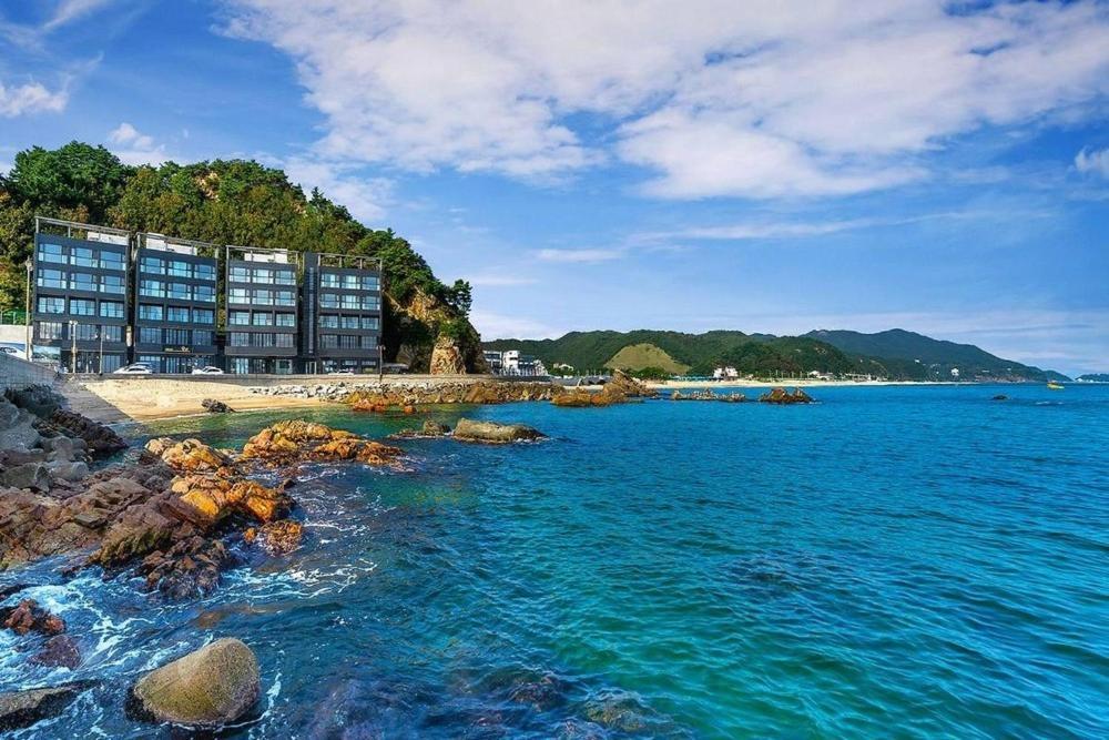 The Great Ocean Pension Gangneung Ngoại thất bức ảnh